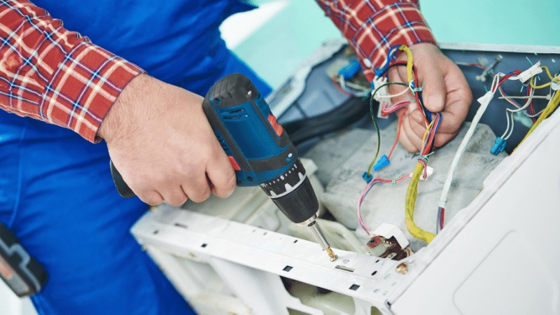 Şişli Viessmann Viessmann çamaşır makinesi kart tamiri – Su almama arızası orijinal parça ile giderildi. - Teknik servis örneği